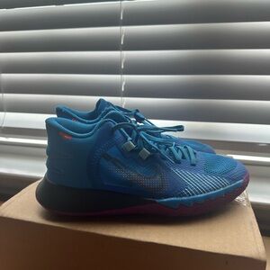 nike basketball shoes